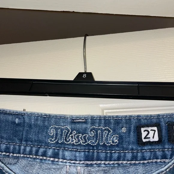 Buckle “Miss Me” Angel Wing Jeans - Picture 6 of 6